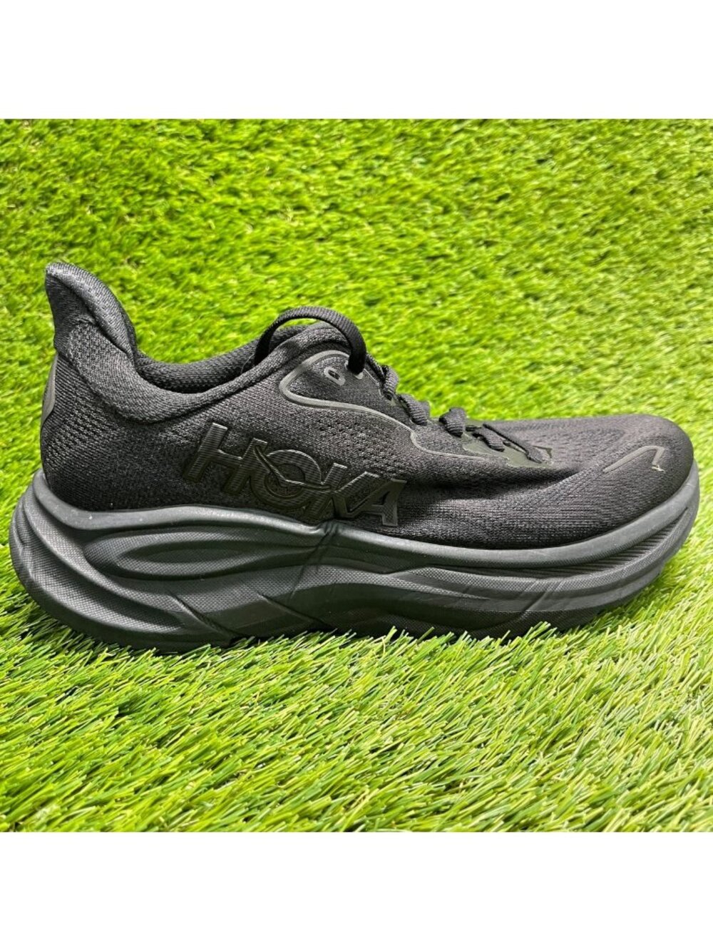 Hoka One One Clifton 10 Womens Size 9D Black Athletic Running Shoes Sneakers